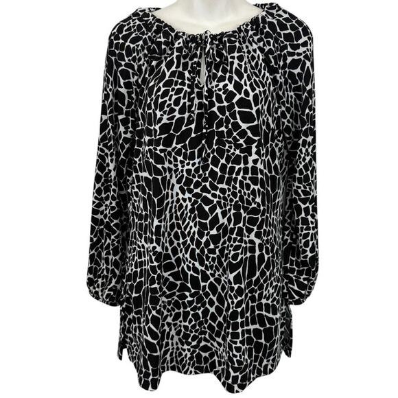 Chicos Travelers Womens Slinky Liquid Knit Animal Print Long Sleeve Top sz 1 / M - Picture 1 of 16